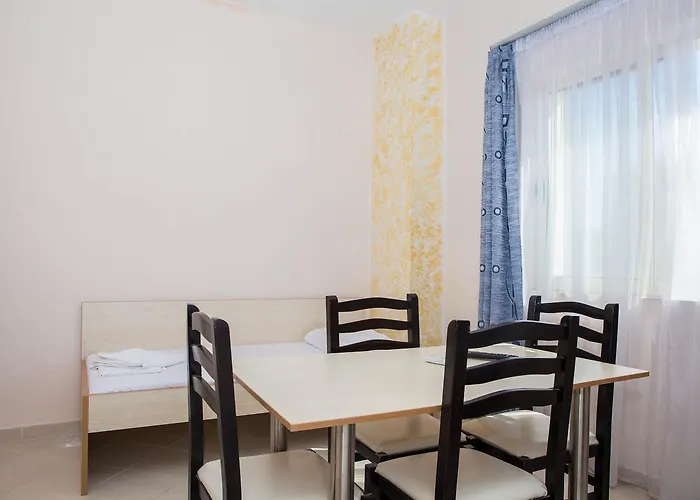 Residenca President Sarandë